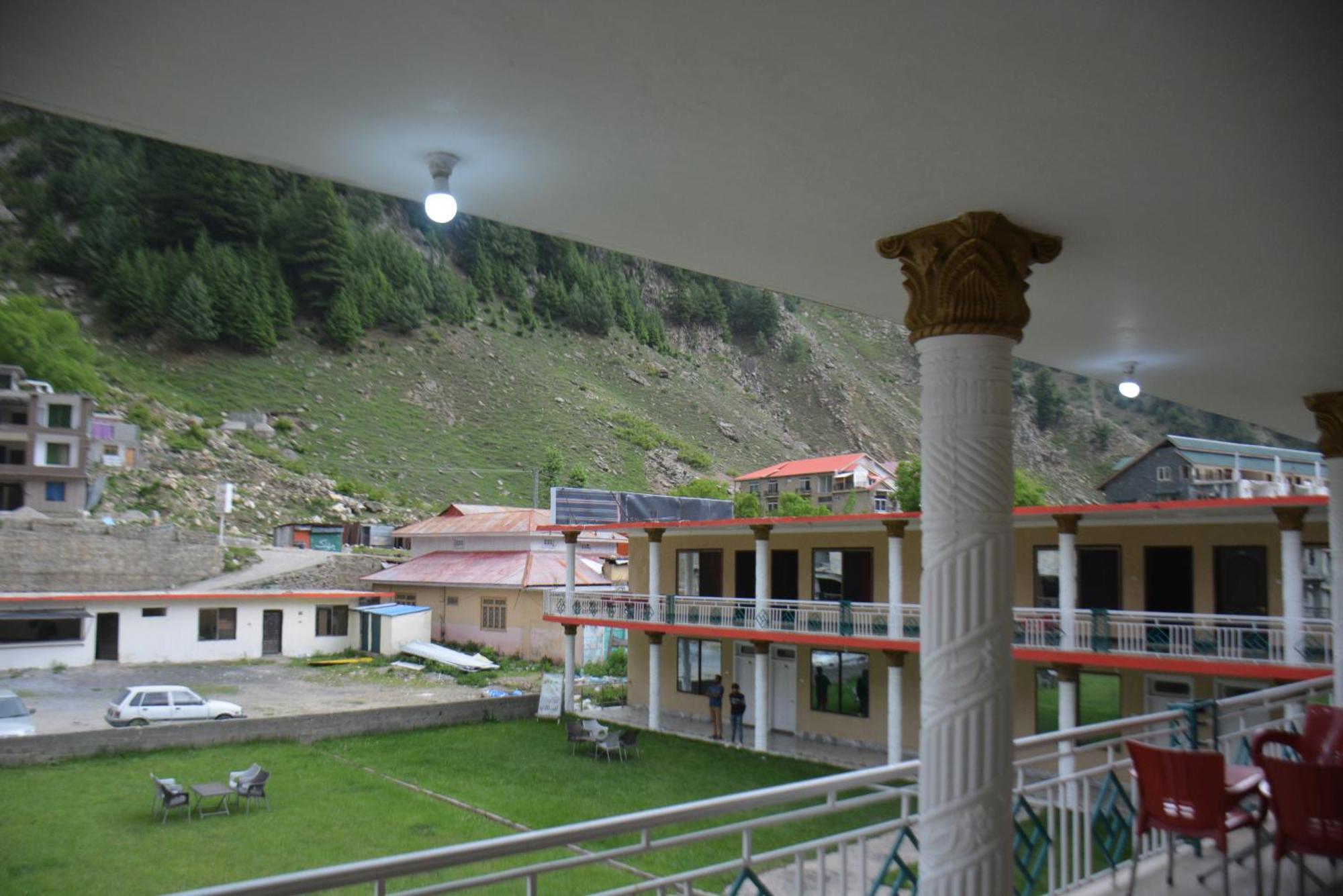Hotel Pine Hills, Naran Eksteriør billede