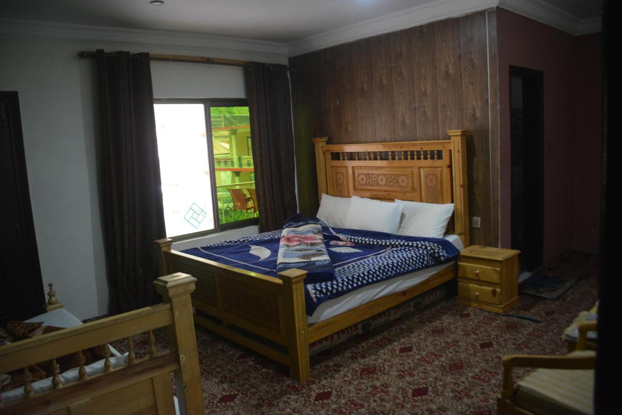 Hotel Pine Hills, Naran Eksteriør billede