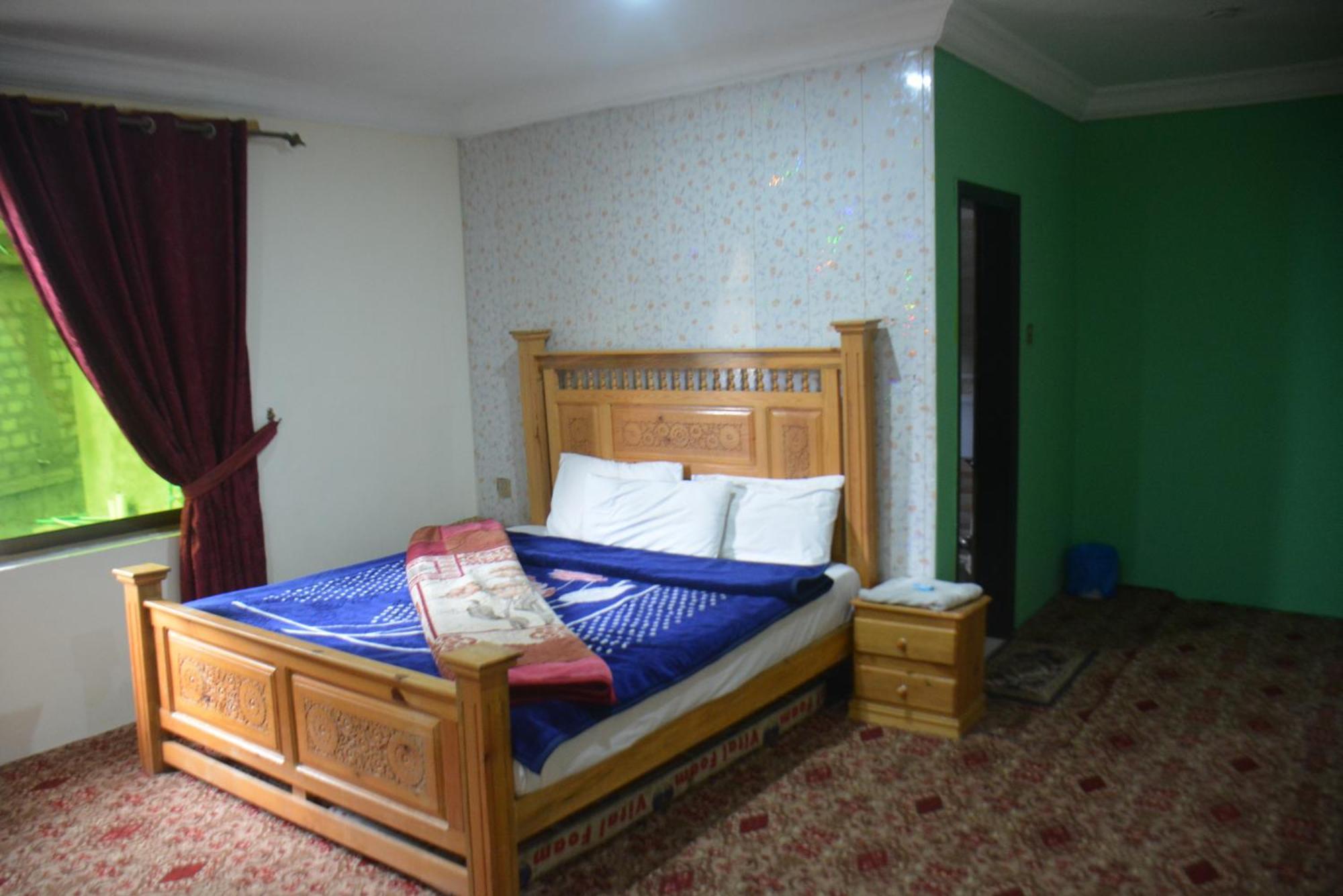 Hotel Pine Hills, Naran Eksteriør billede