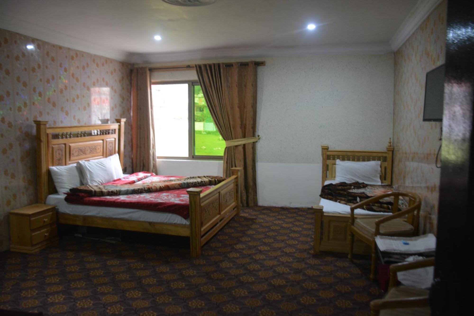 Hotel Pine Hills, Naran Eksteriør billede