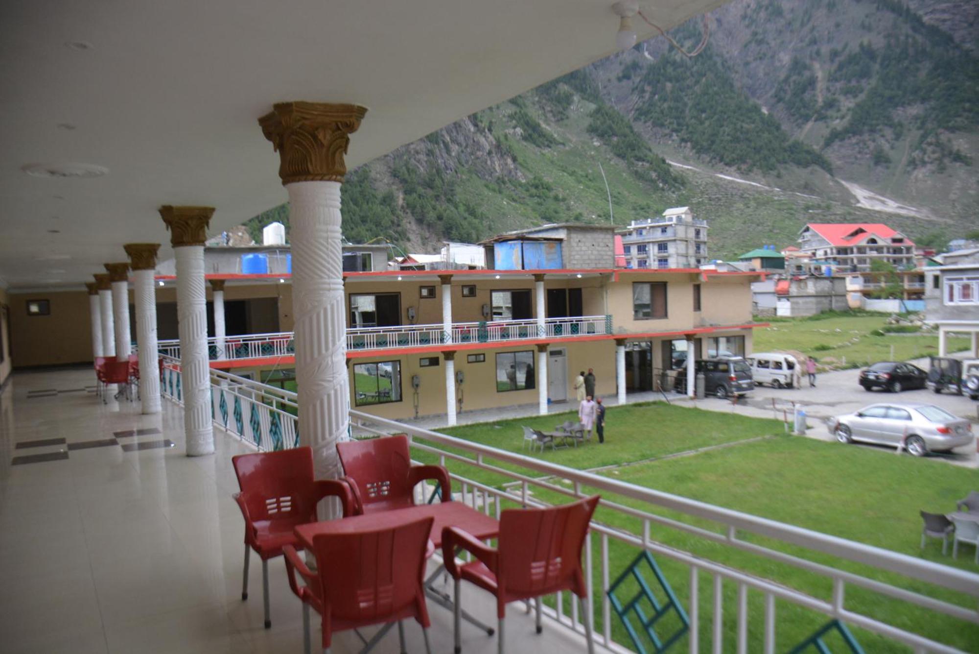 Hotel Pine Hills, Naran Eksteriør billede