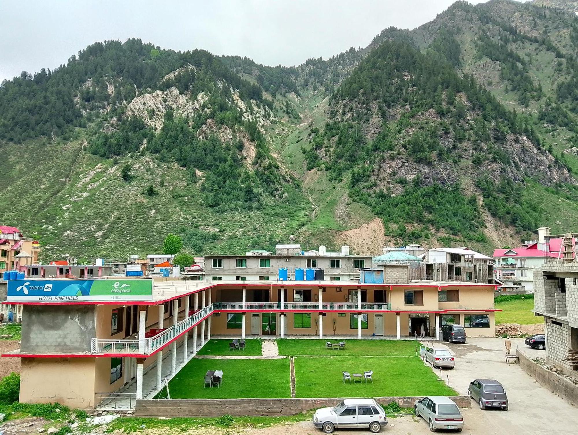 Hotel Pine Hills, Naran Eksteriør billede